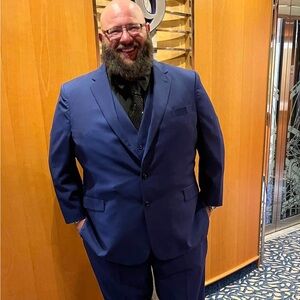 Meet your Posher, Larry